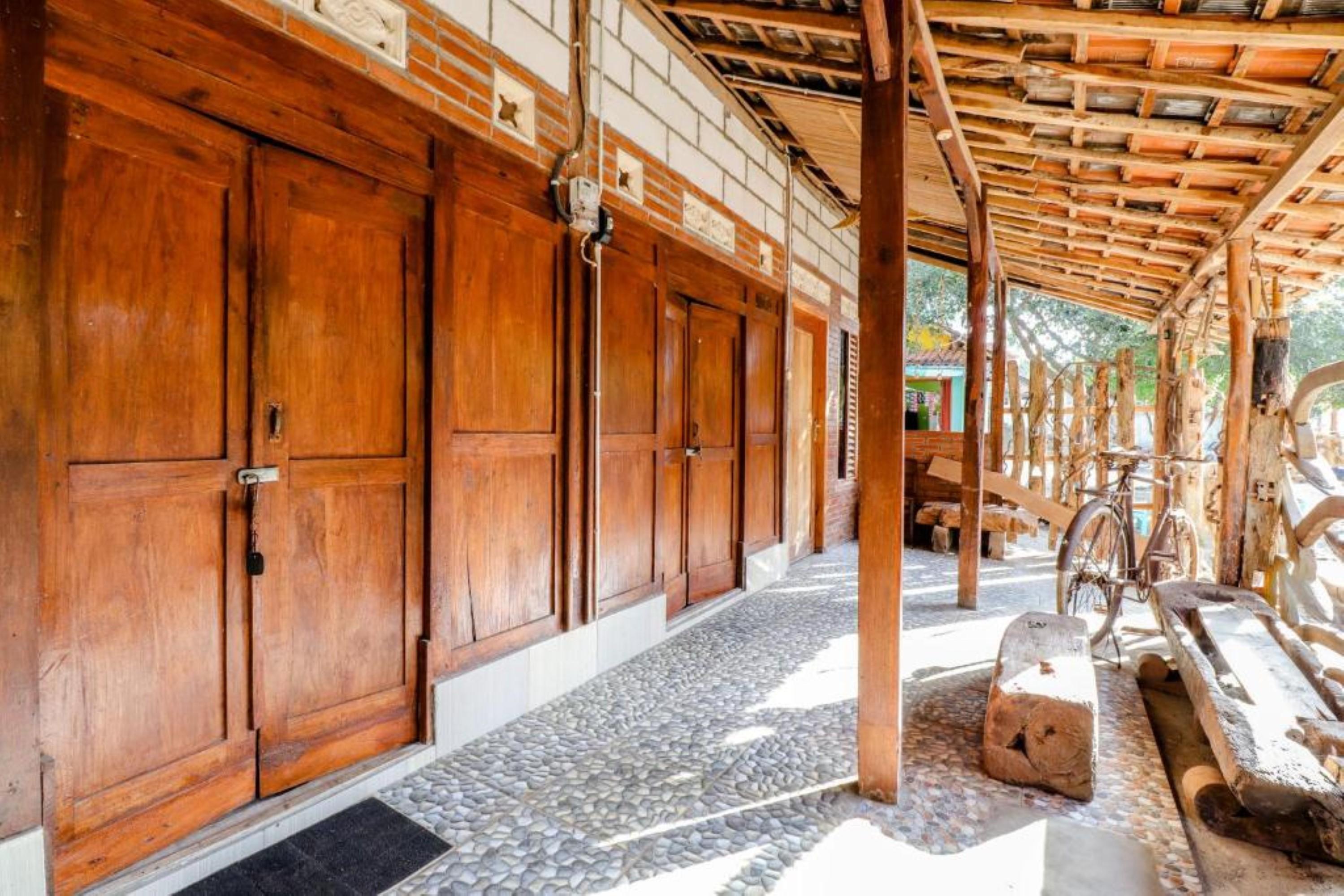 Penginapan Joko Samudro Baron Exterior foto